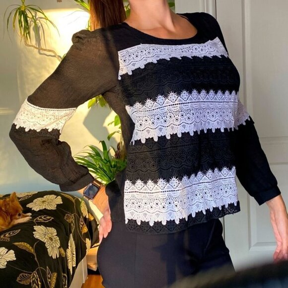 NEW California Moonrise lace colour block bohemian peasant blouse black white - Picture 2 of 14